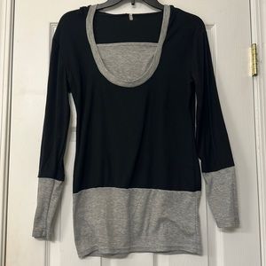 Unbranded Black & Gray Lightweight Hooded top, a little longer than 3/4 sleeves